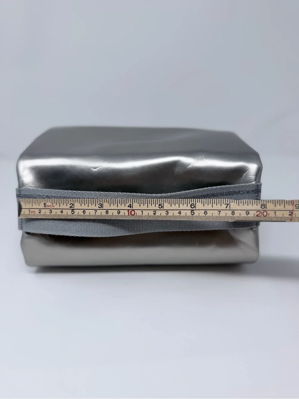 HOBO Metallic Silver Jewelry Organizer Travel Case Fold-Out Zip Pouches